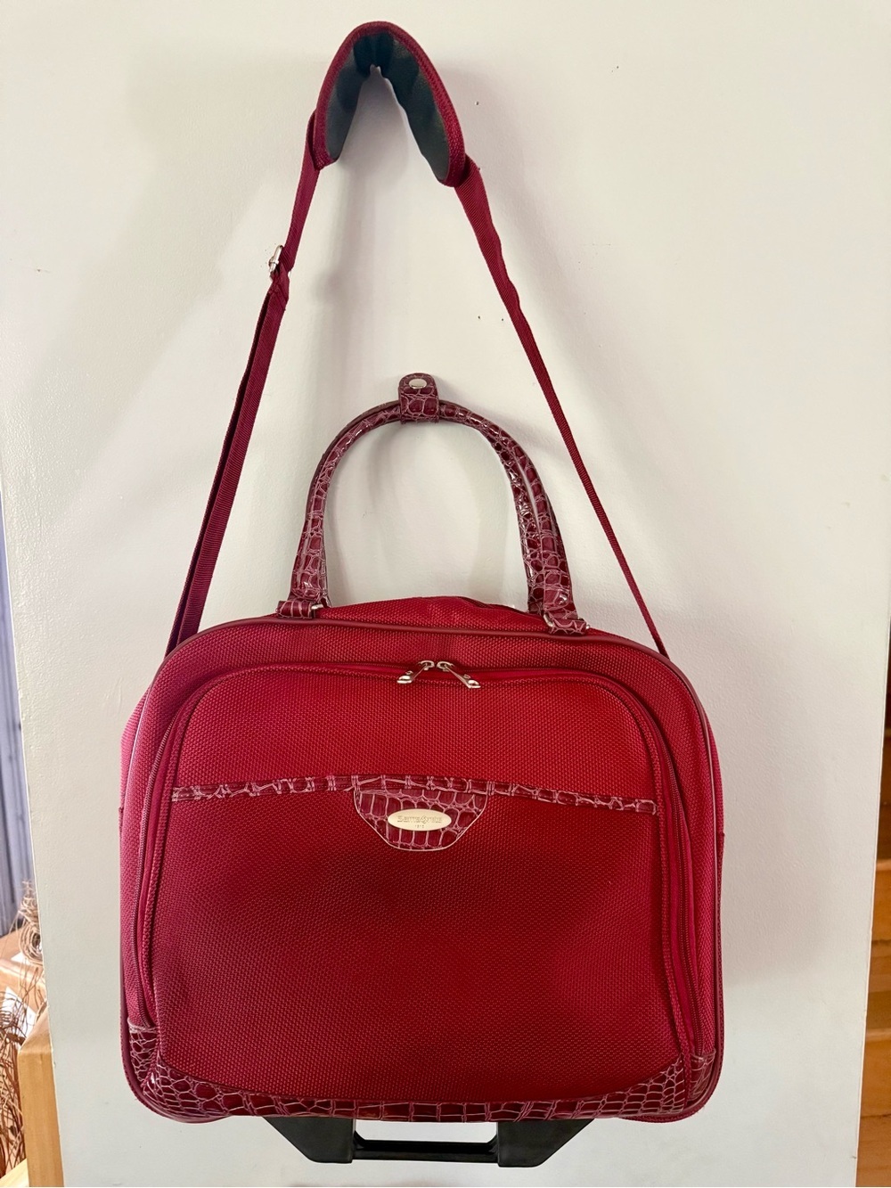 Samsonite Silhouette Maroon Rolling Underseat Briefcase Carry-On